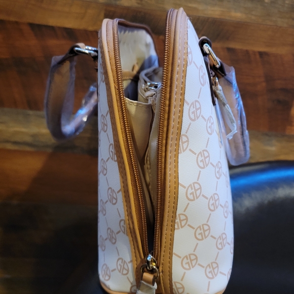 COPY - Giani Bernini Floral Satchel - Picture 8 of 11